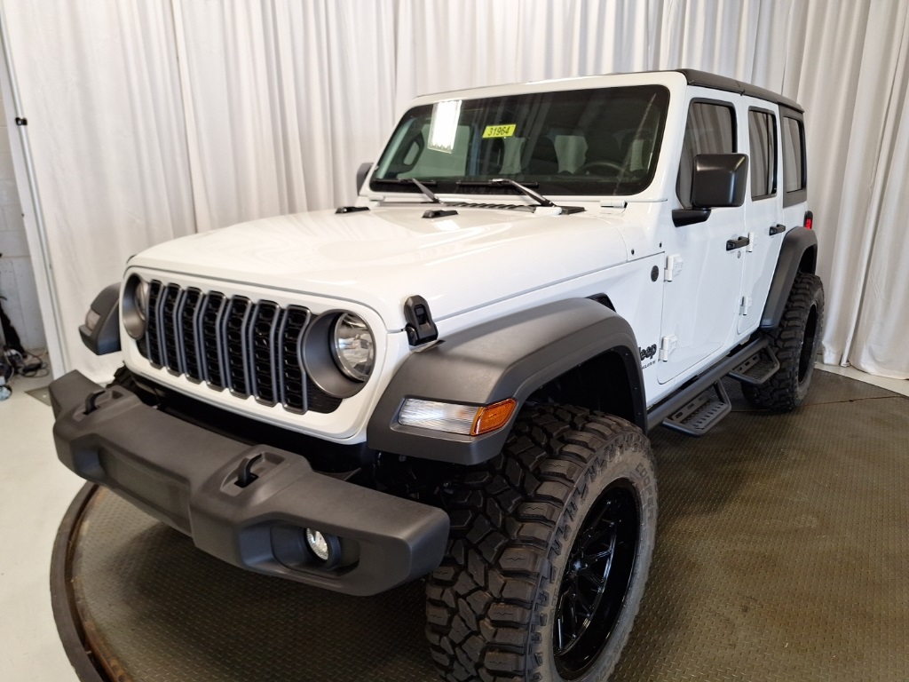 new 2025 Jeep Wrangler car, priced at $52,533