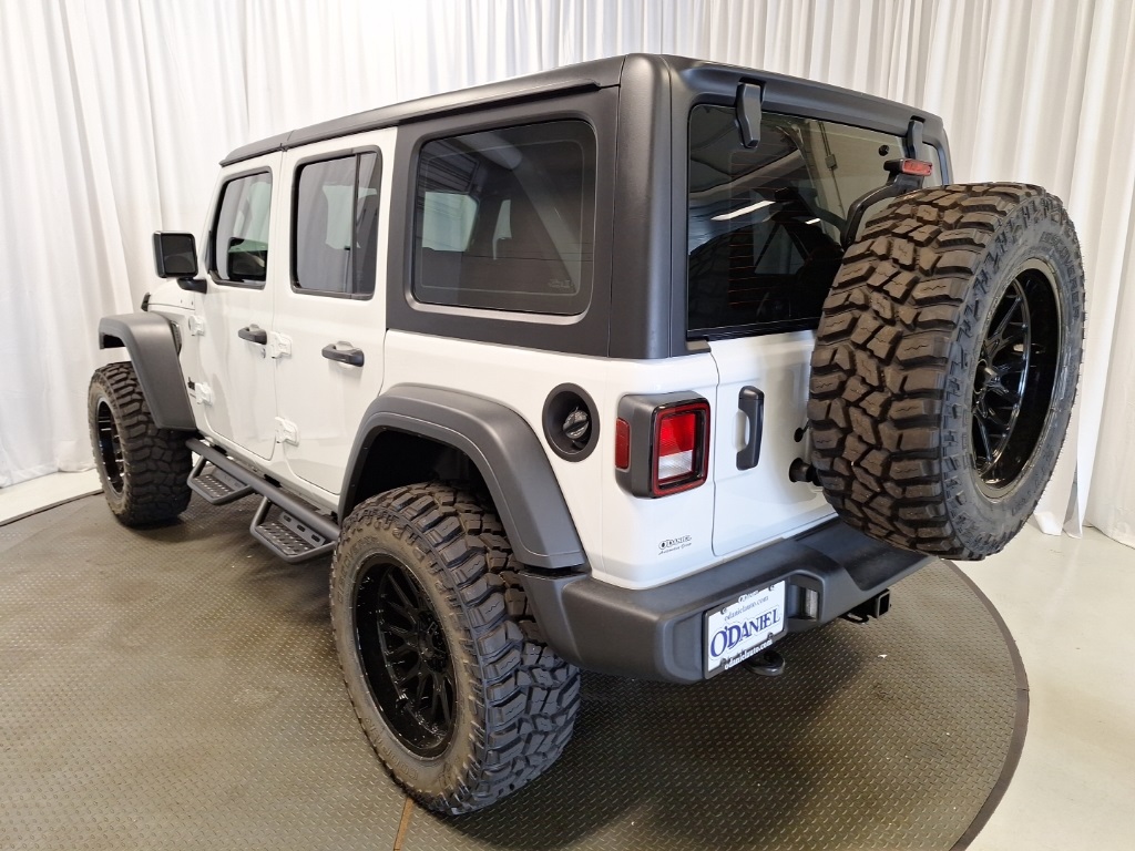 new 2025 Jeep Wrangler car, priced at $52,533