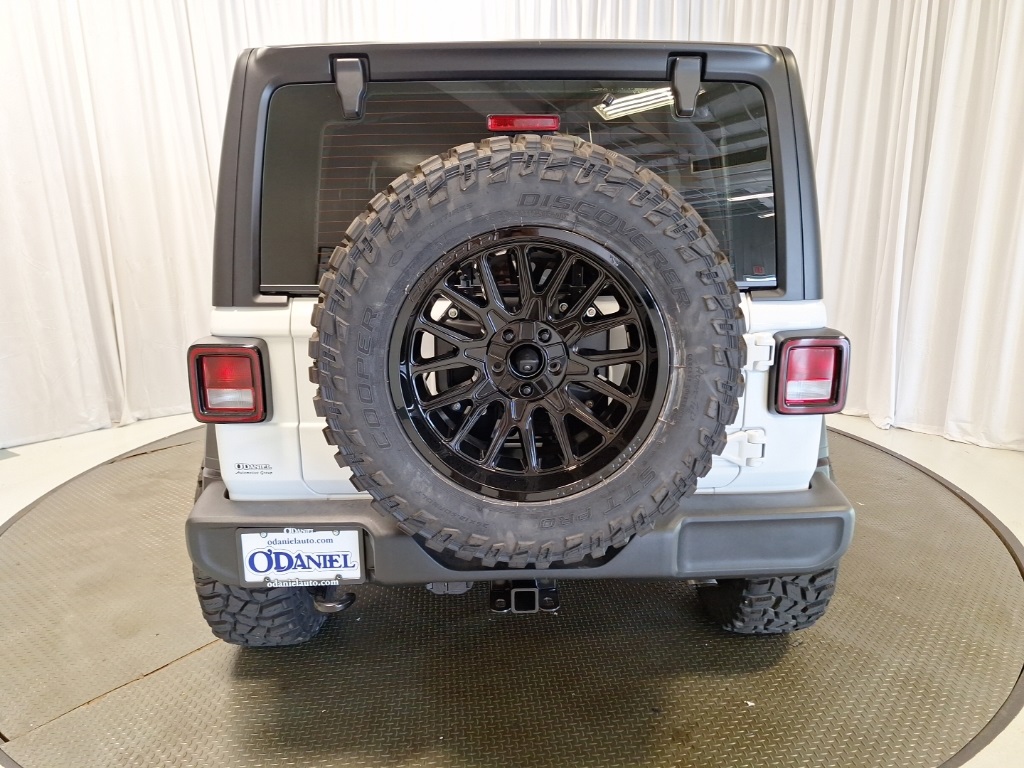 new 2025 Jeep Wrangler car, priced at $52,533