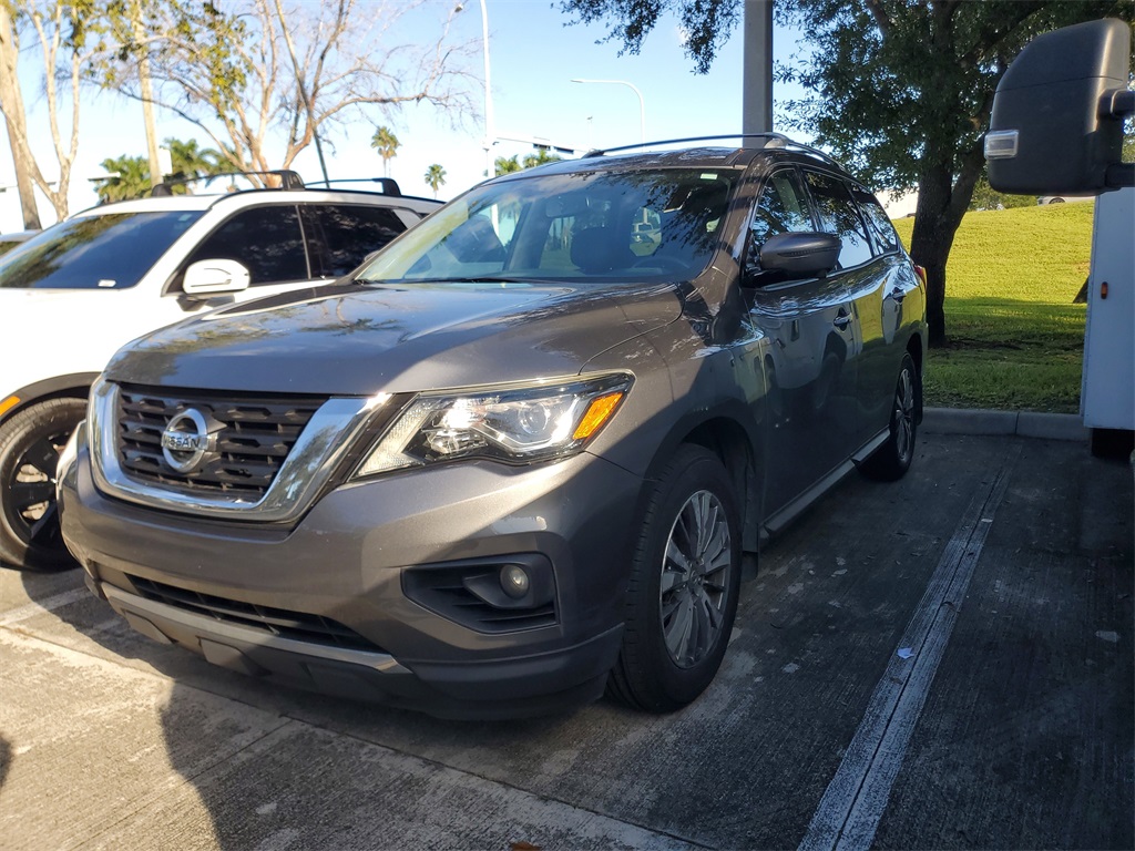 used 2020 Nissan Pathfinder car, priced at $18,595