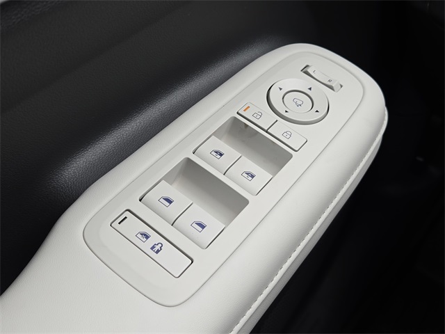 new 2025 Hyundai Santa Fe Hybrid car, priced at $43,024