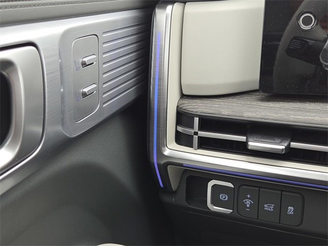 new 2025 Hyundai Santa Fe Hybrid car, priced at $43,024