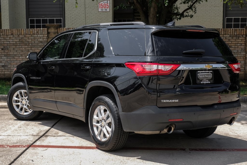 used 2019 Chevrolet Traverse car, priced at $17,802