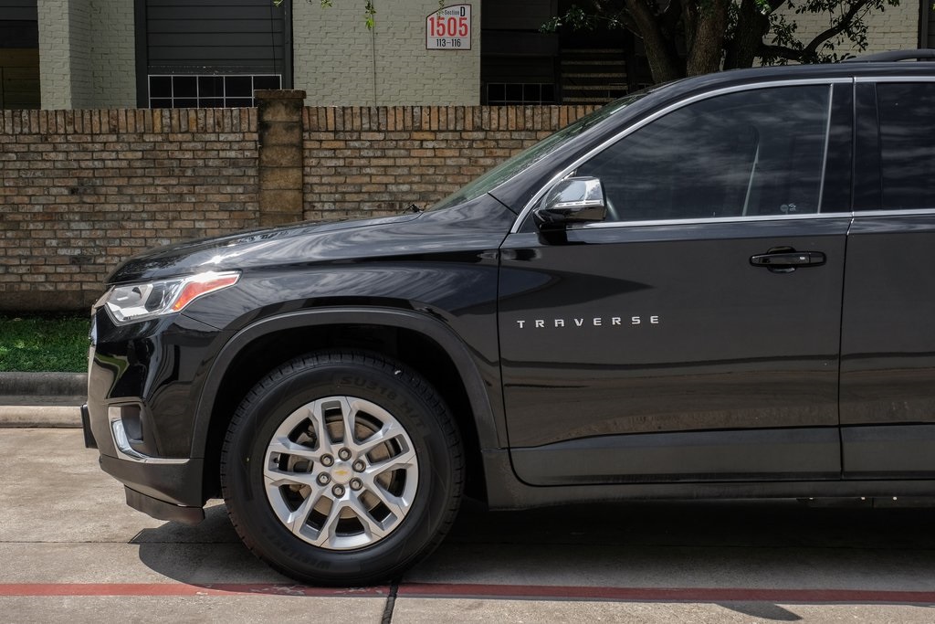 used 2019 Chevrolet Traverse car, priced at $17,802