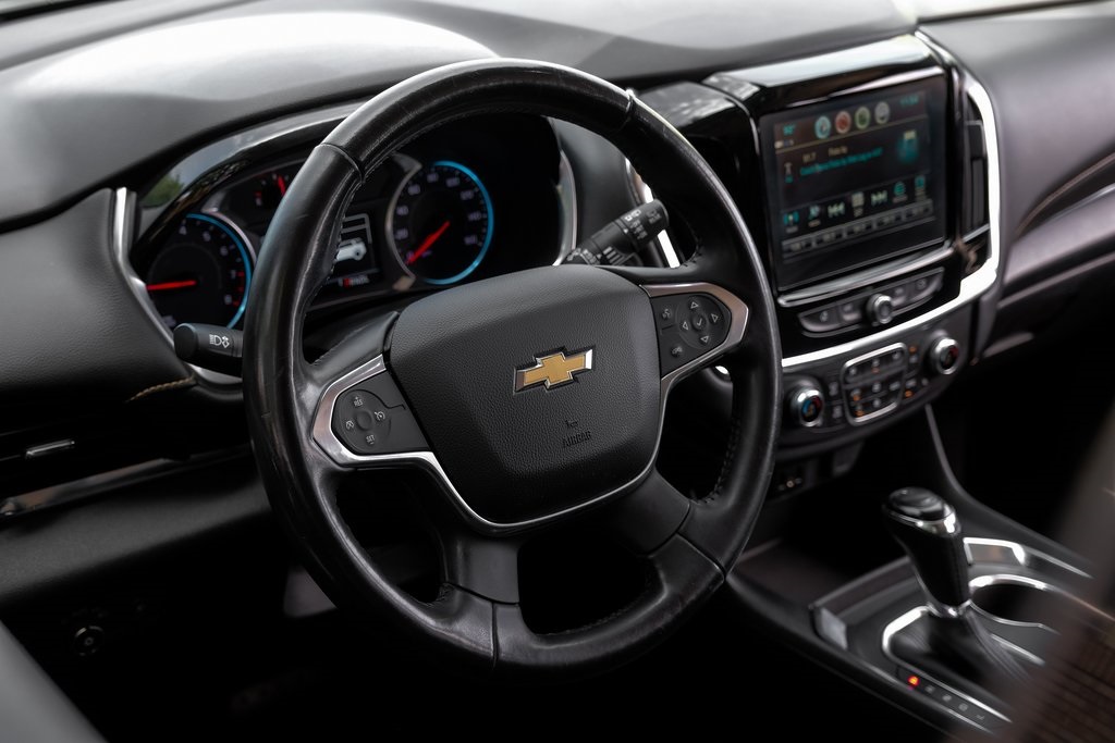 used 2019 Chevrolet Traverse car, priced at $17,802