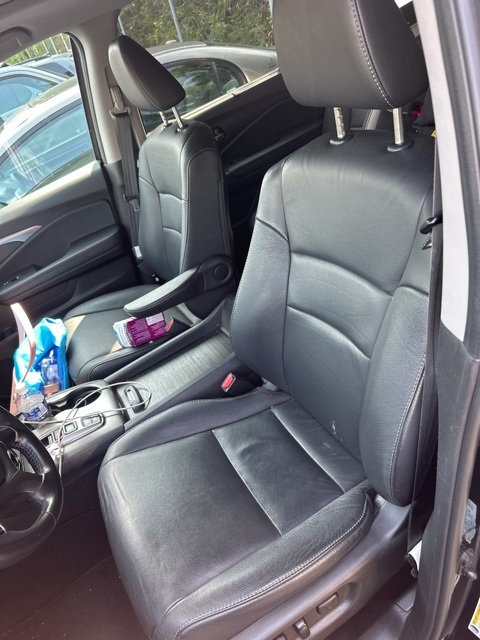 used 2021 Honda Pilot car, priced at $27,991