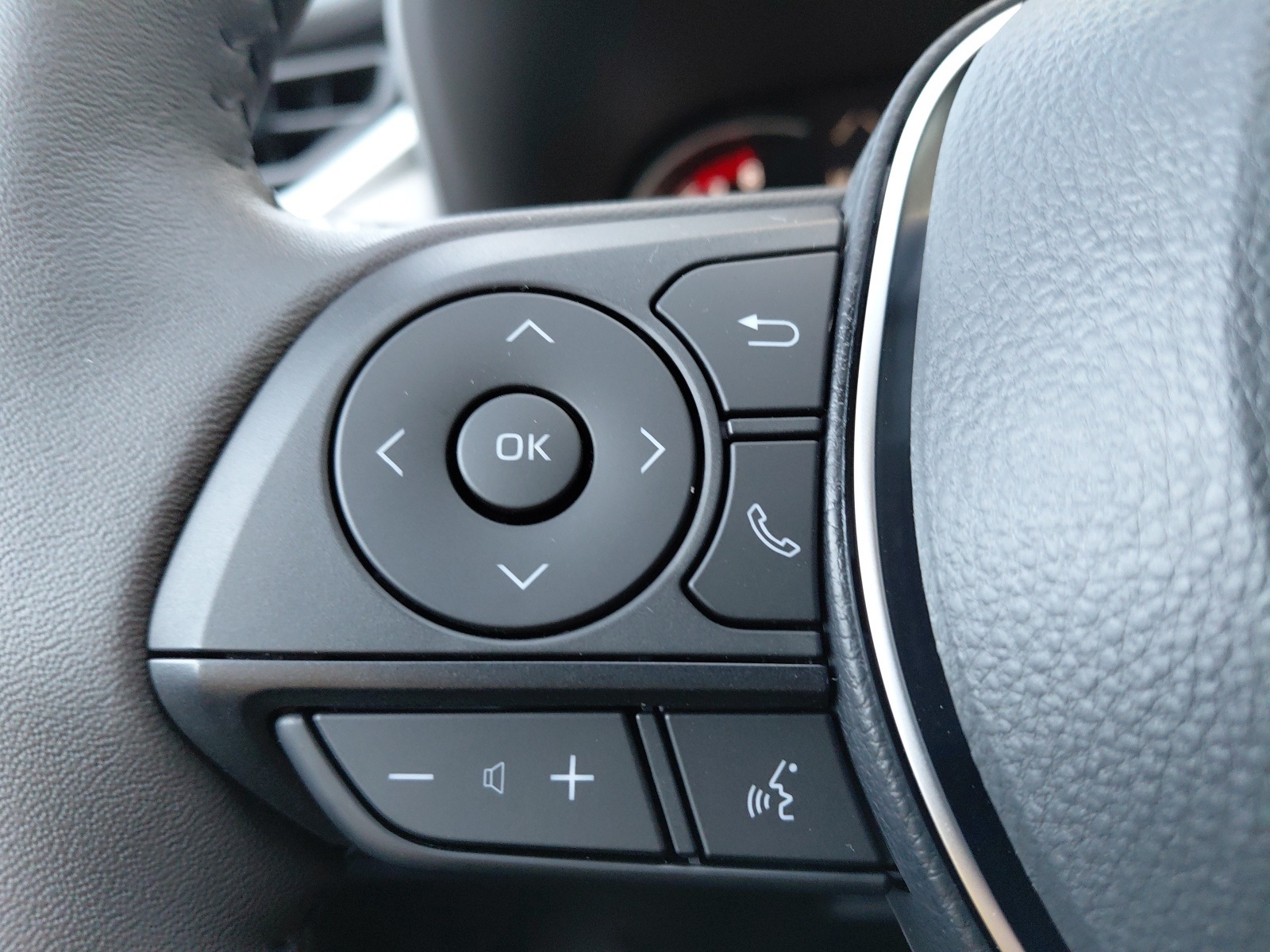 new 2025 Toyota RAV4 car, priced at $37,414