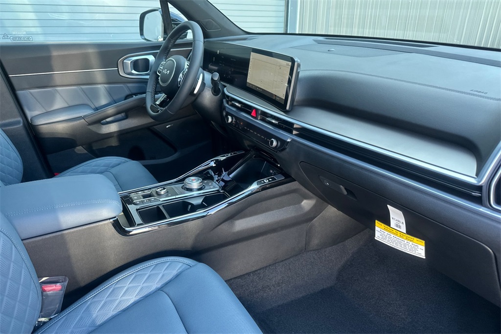 new 2025 Kia Sorento Plug-In Hybrid car, priced at $55,055