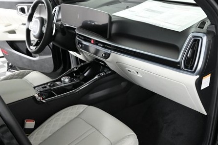 new 2025 Kia Sorento Hybrid car, priced at $47,225