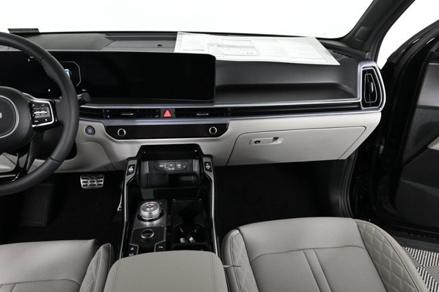new 2025 Kia Sorento Hybrid car, priced at $47,225