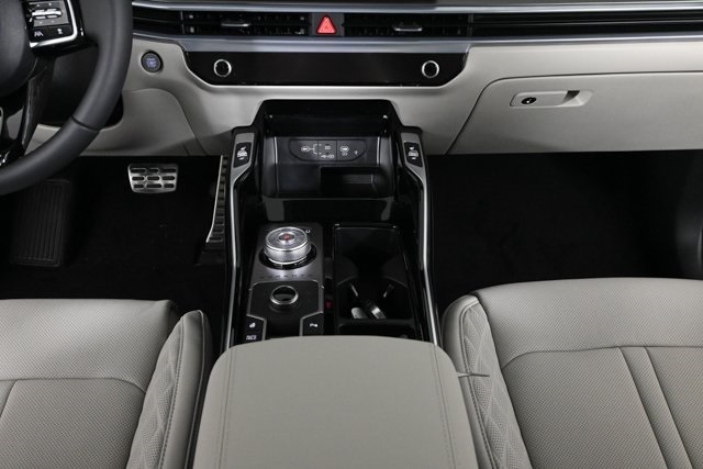 new 2025 Kia Sorento Hybrid car, priced at $47,225