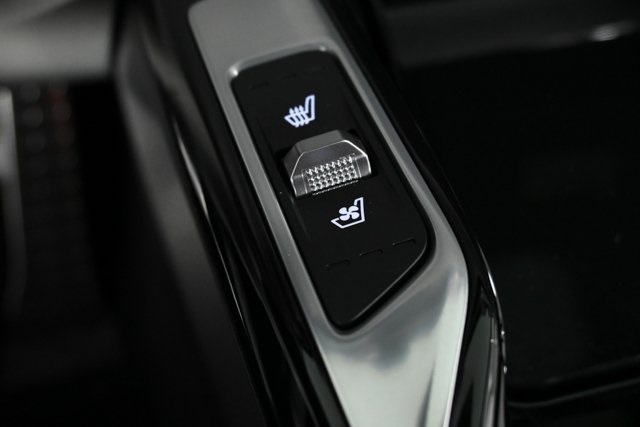 new 2025 Kia Sorento Hybrid car, priced at $47,225