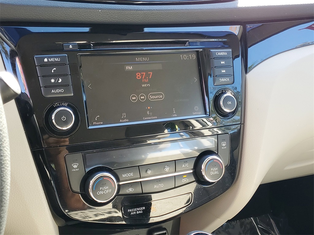 used 2020 Nissan Rogue Sport car, priced at $13,445