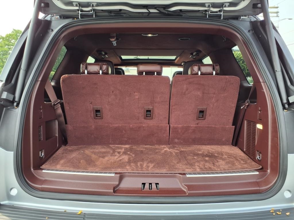 used 2021 Lincoln Navigator car, priced at $53,900