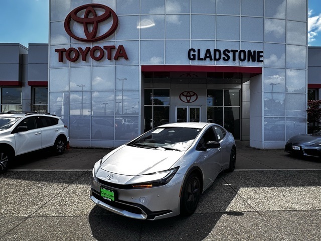 new 2026 Toyota Prius Plug-In Hybrid car, priced at $35,324