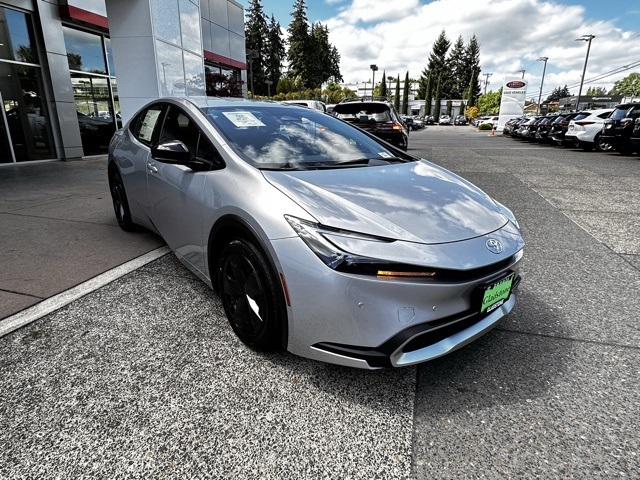 new 2026 Toyota Prius Plug-In Hybrid car, priced at $35,324