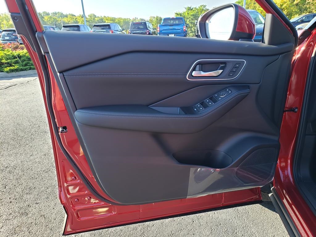 new 2026 Nissan Rogue car, priced at $38,868