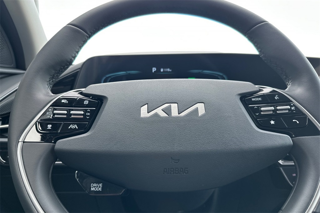 new 2025 Kia Niro car, priced at $31,830