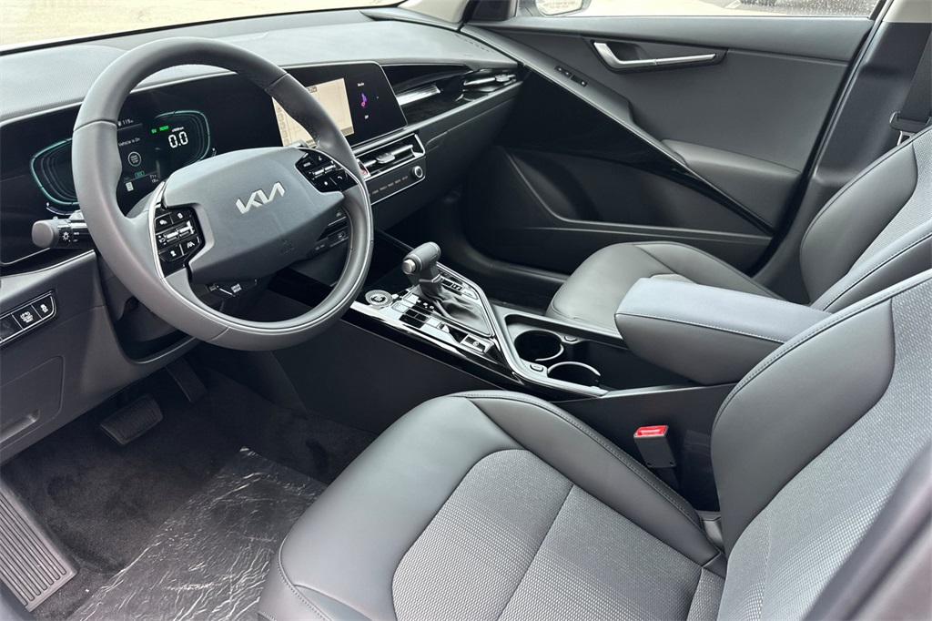 new 2025 Kia Niro car, priced at $31,830