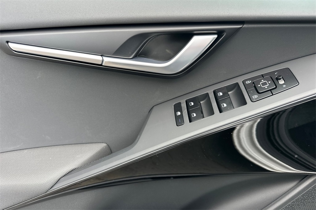 new 2025 Kia Niro car, priced at $31,830