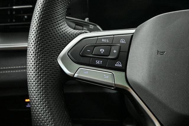 new 2025 Volkswagen Tiguan car, priced at $40,256