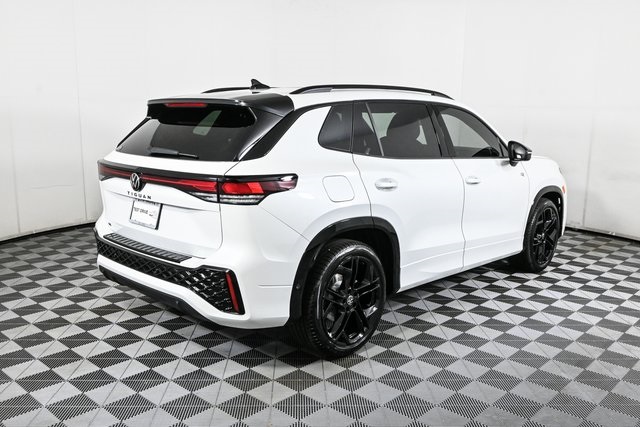 new 2025 Volkswagen Tiguan car, priced at $40,256