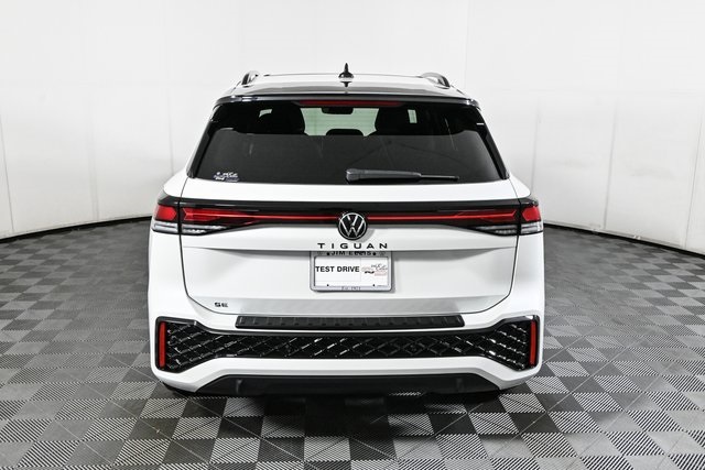 new 2025 Volkswagen Tiguan car, priced at $40,256