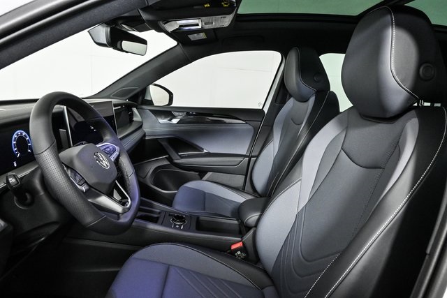 new 2025 Volkswagen Tiguan car, priced at $40,256