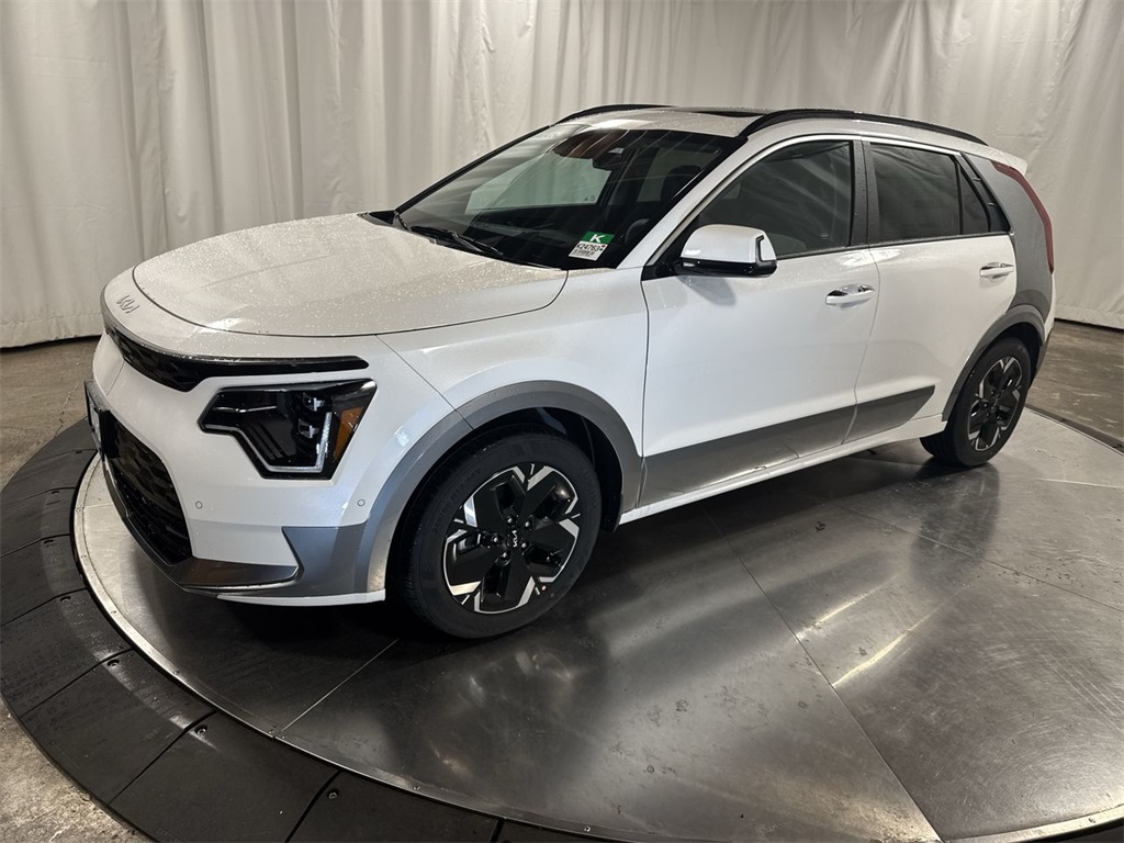 new 2025 Kia Niro EV car, priced at $38,758