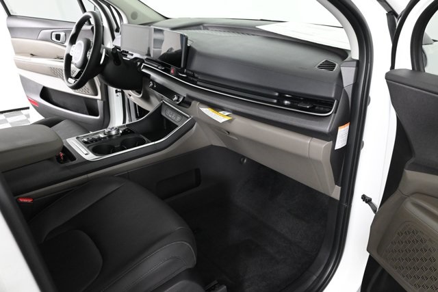 new 2026 Kia Carnival Hybrid car, priced at $46,599