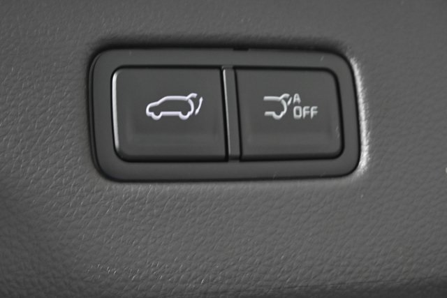 new 2026 Kia Carnival Hybrid car, priced at $46,599