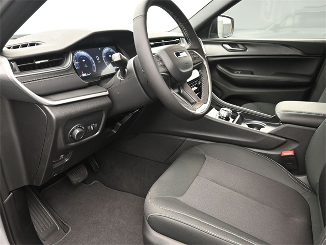 new 2025 Jeep Grand Cherokee L car, priced at $45,165