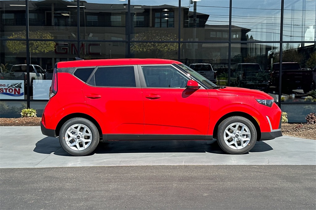 new 2025 Kia Soul car, priced at $21,883