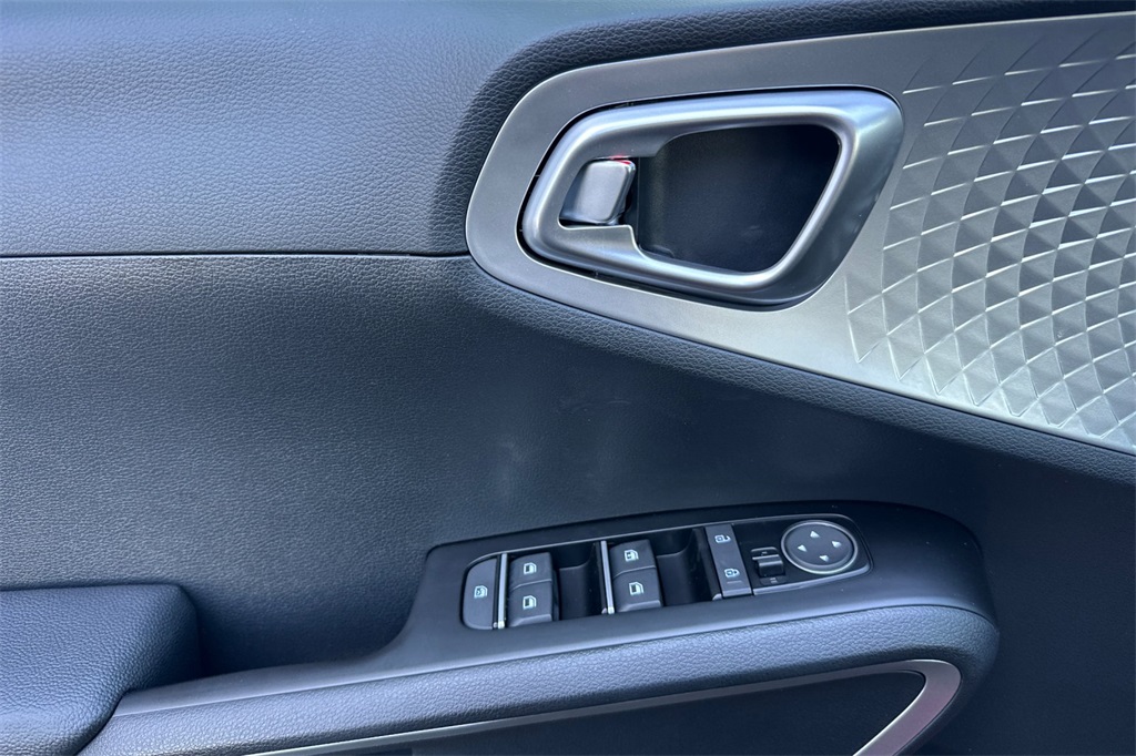 new 2025 Kia Soul car, priced at $21,883