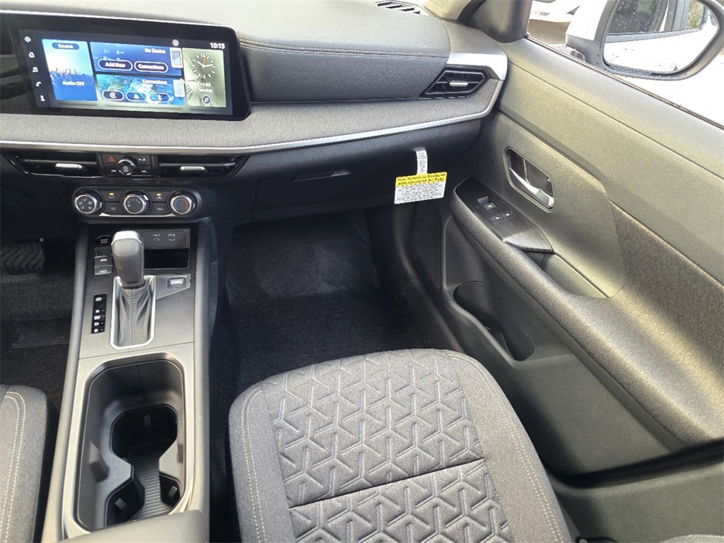 new 2025 Nissan Kicks car, priced at $24,355