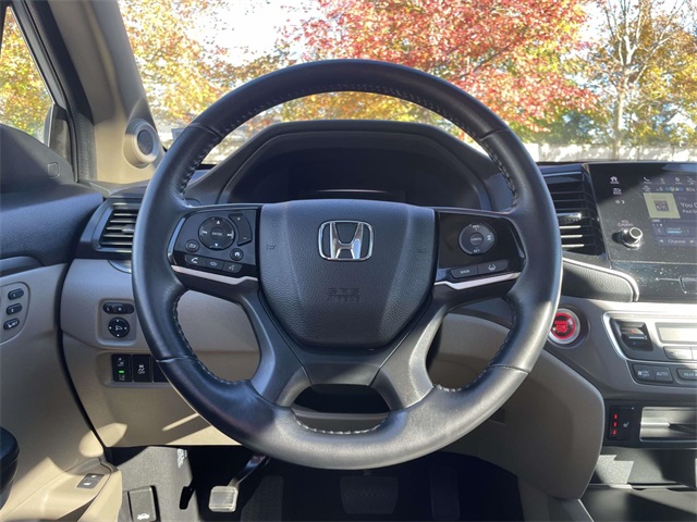 used 2022 Honda Pilot car, priced at $29,644