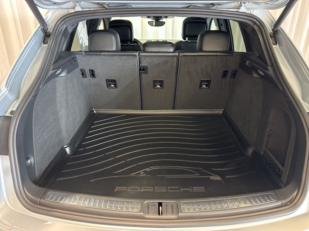 used 2018 Porsche Macan car, priced at $31,895