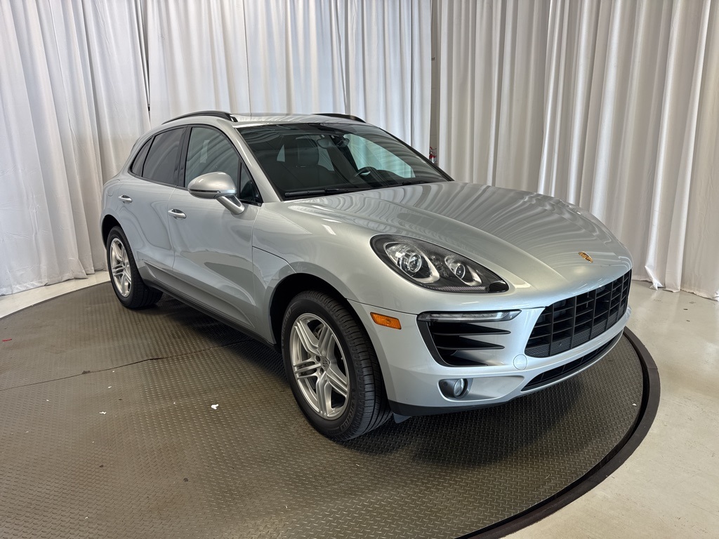used 2018 Porsche Macan car, priced at $31,895