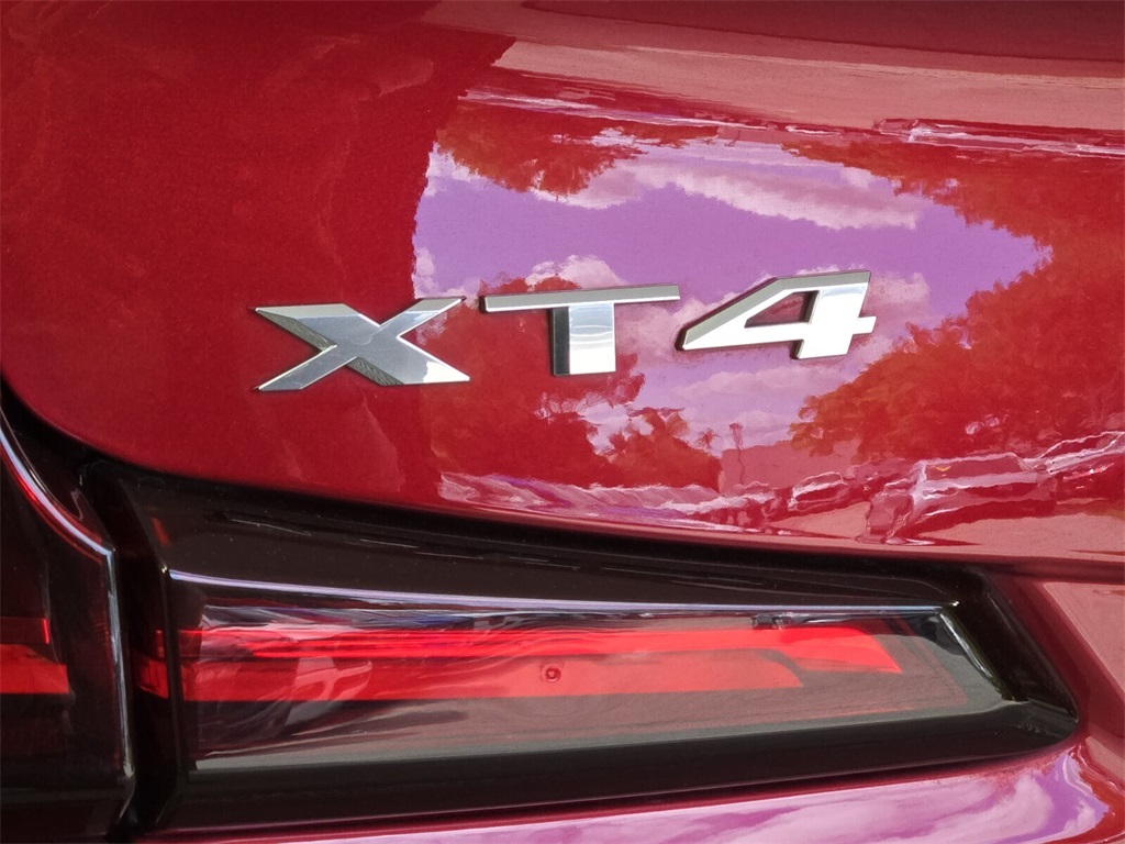 used 2020 Cadillac XT4 car, priced at $23,500