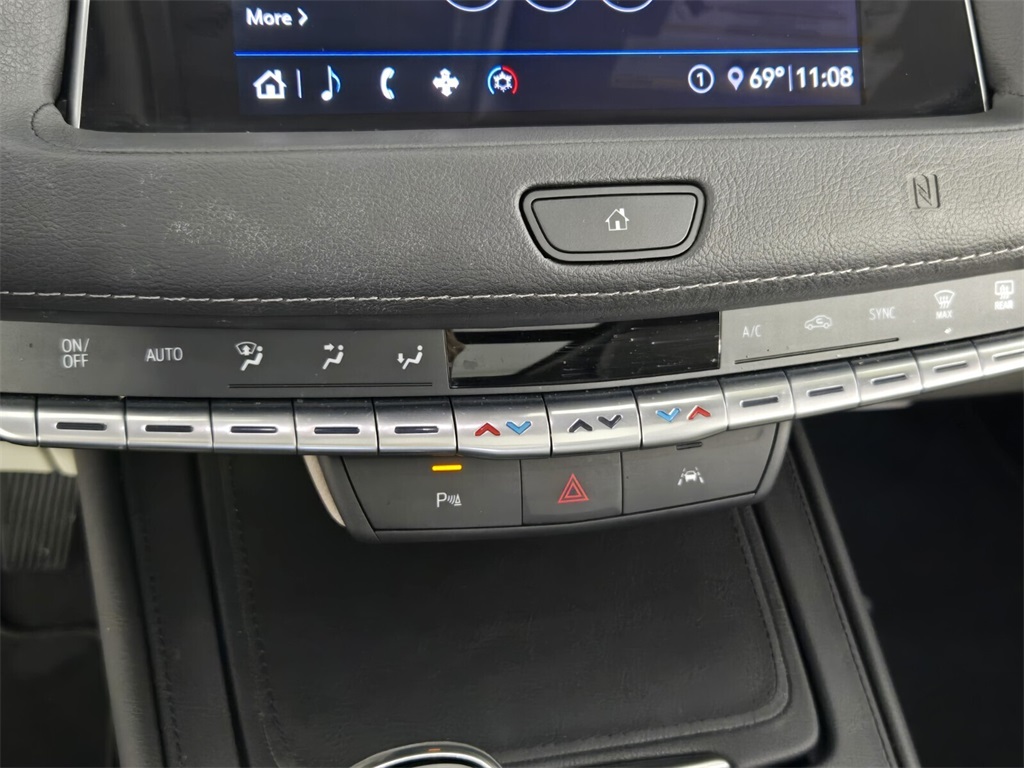 used 2020 Cadillac XT4 car, priced at $23,500