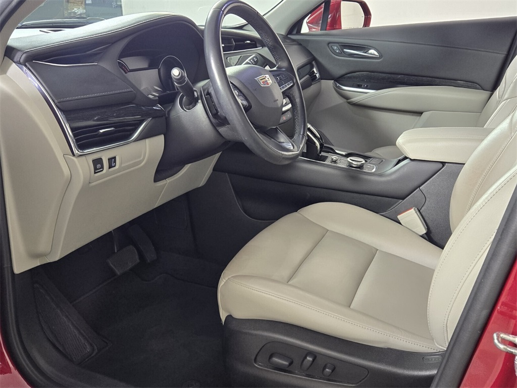 used 2020 Cadillac XT4 car, priced at $23,500