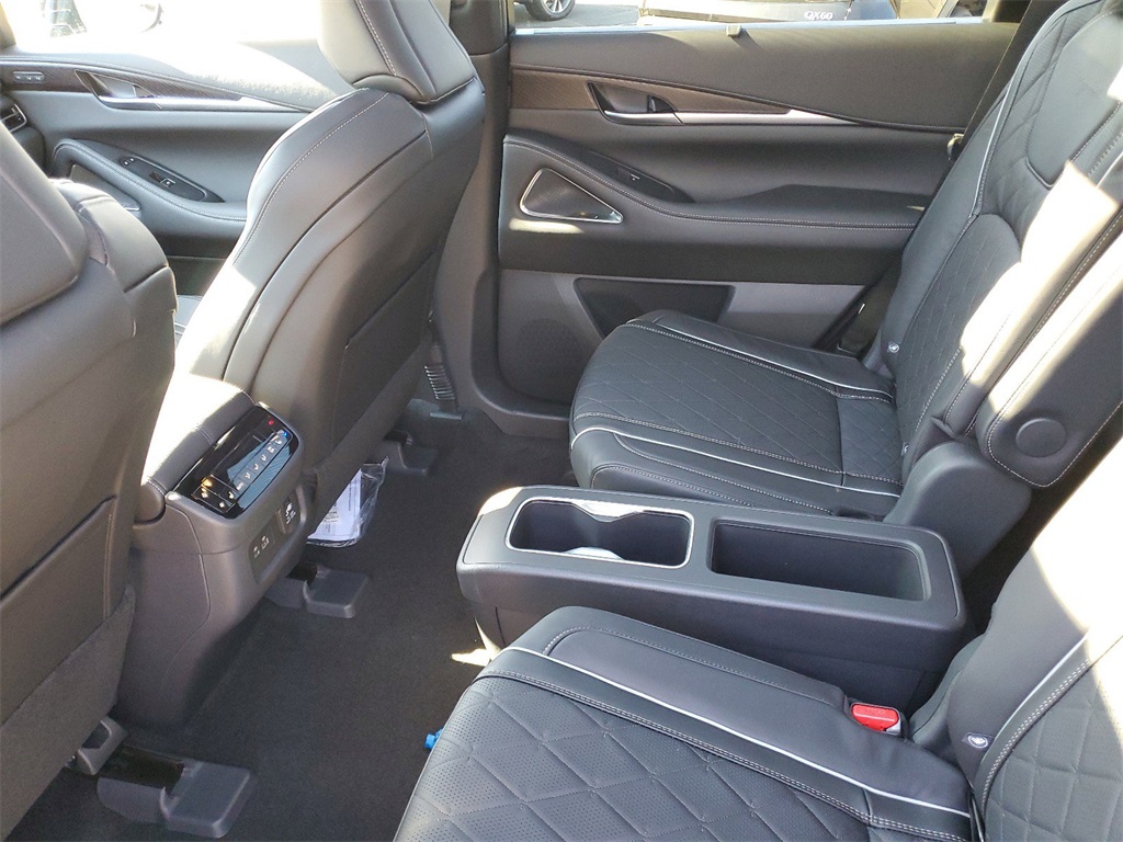 new 2025 INFINITI QX60 car, priced at $70,380