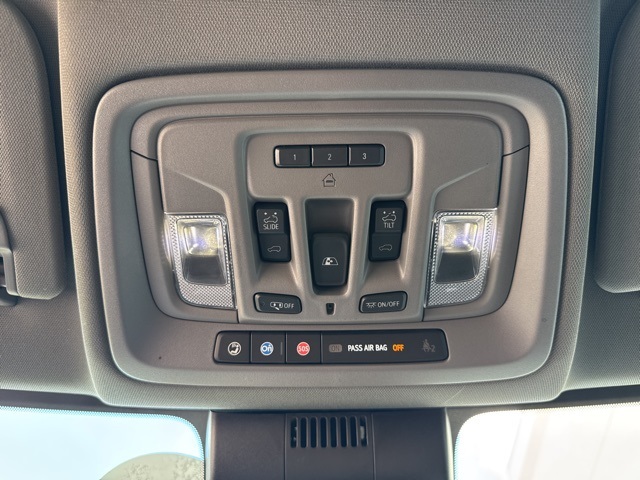 used 2022 Chevrolet Silverado 1500 car, priced at $47,990