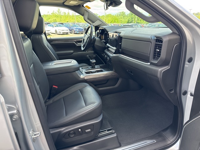 used 2022 Chevrolet Silverado 1500 car, priced at $47,990