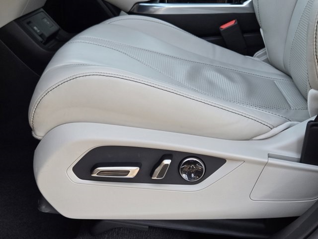 used 2025 Acura RDX car, priced at $44,300