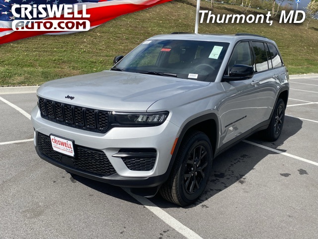 new 2025 Jeep Grand Cherokee car, priced at $38,339