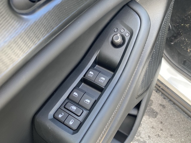 new 2025 Jeep Grand Cherokee car, priced at $38,820