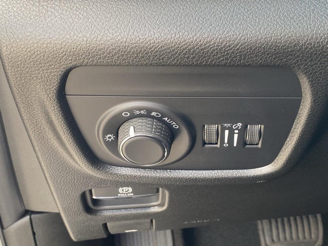 new 2025 Jeep Grand Cherokee car, priced at $38,820