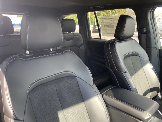 new 2025 Jeep Grand Cherokee car, priced at $38,820