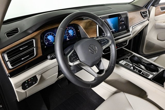 used 2024 Volkswagen Atlas car, priced at $32,700